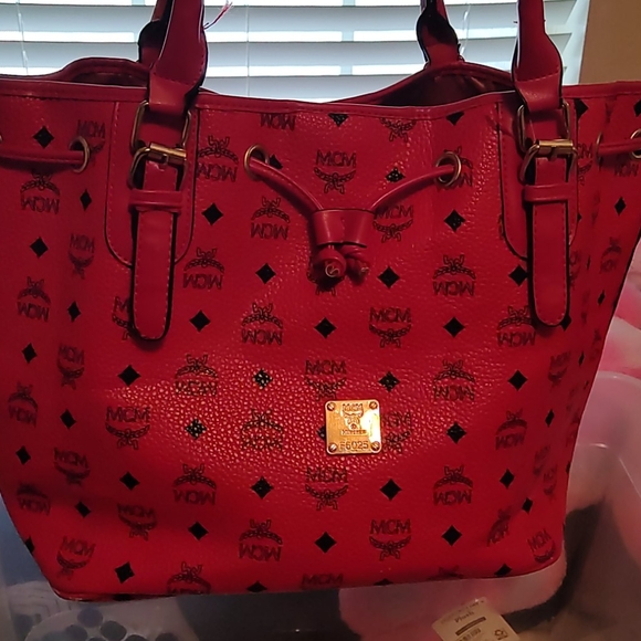 Purse - Picture 3 of 4